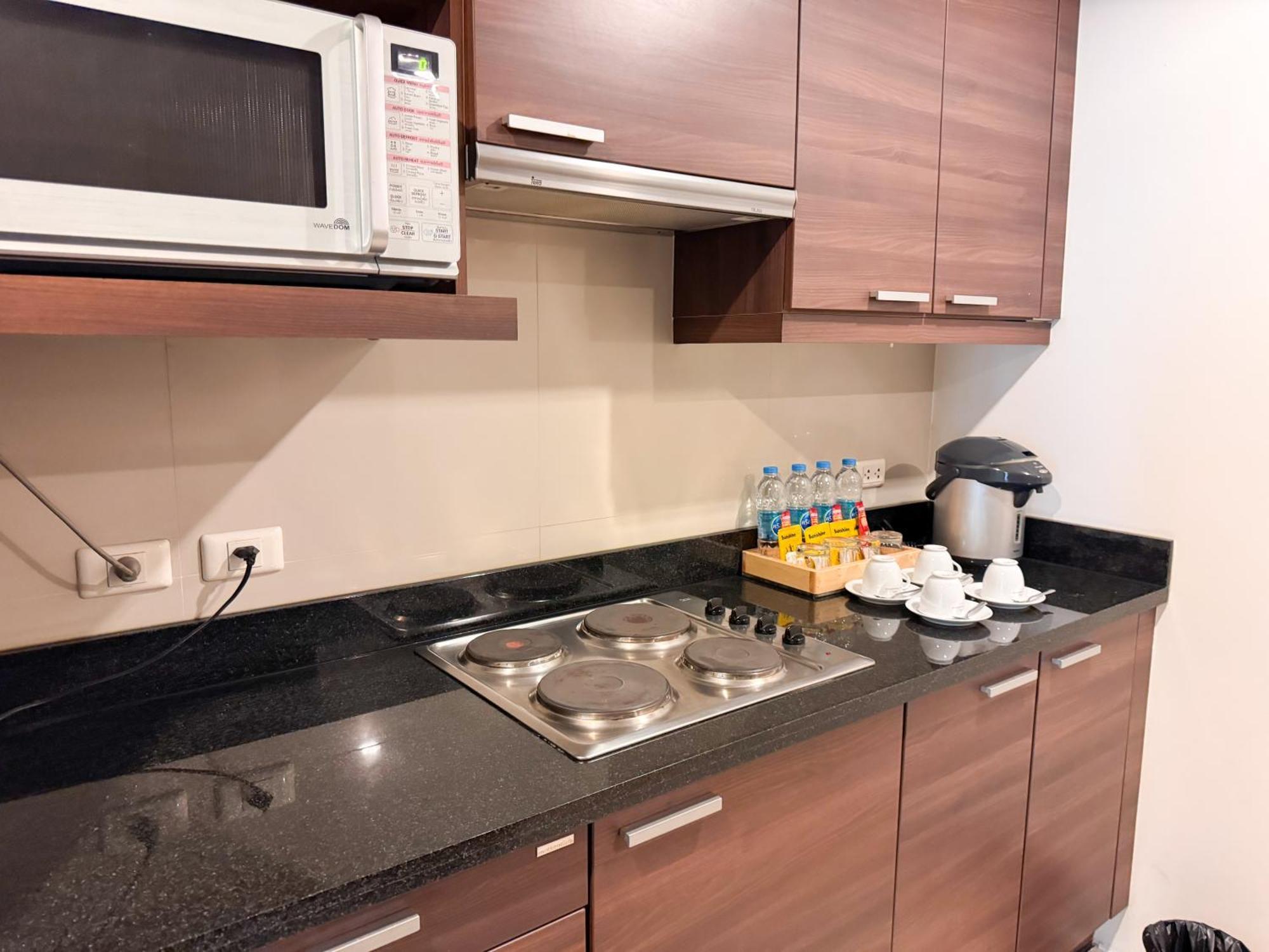 The Narathiwas Hotel & Residence Sathorn Μπανγκόκ Εξωτερικό φωτογραφία