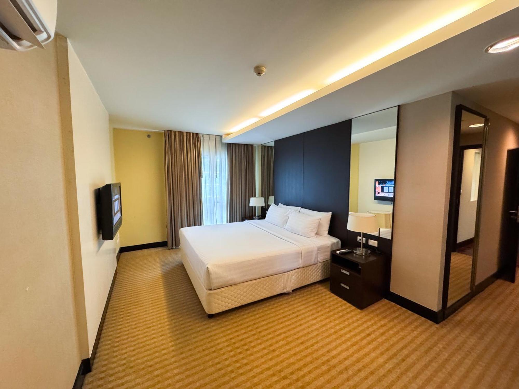 The Narathiwas Hotel & Residence Sathorn Μπανγκόκ Εξωτερικό φωτογραφία
